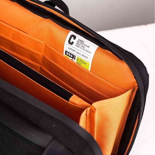 Tyson | Waistbag | Handbag - Black - Image 4