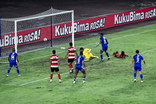 Dominasi Berlanjut Hingga Peluit Akhir